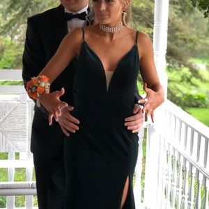 Stunning Jovani hunter green prom dress